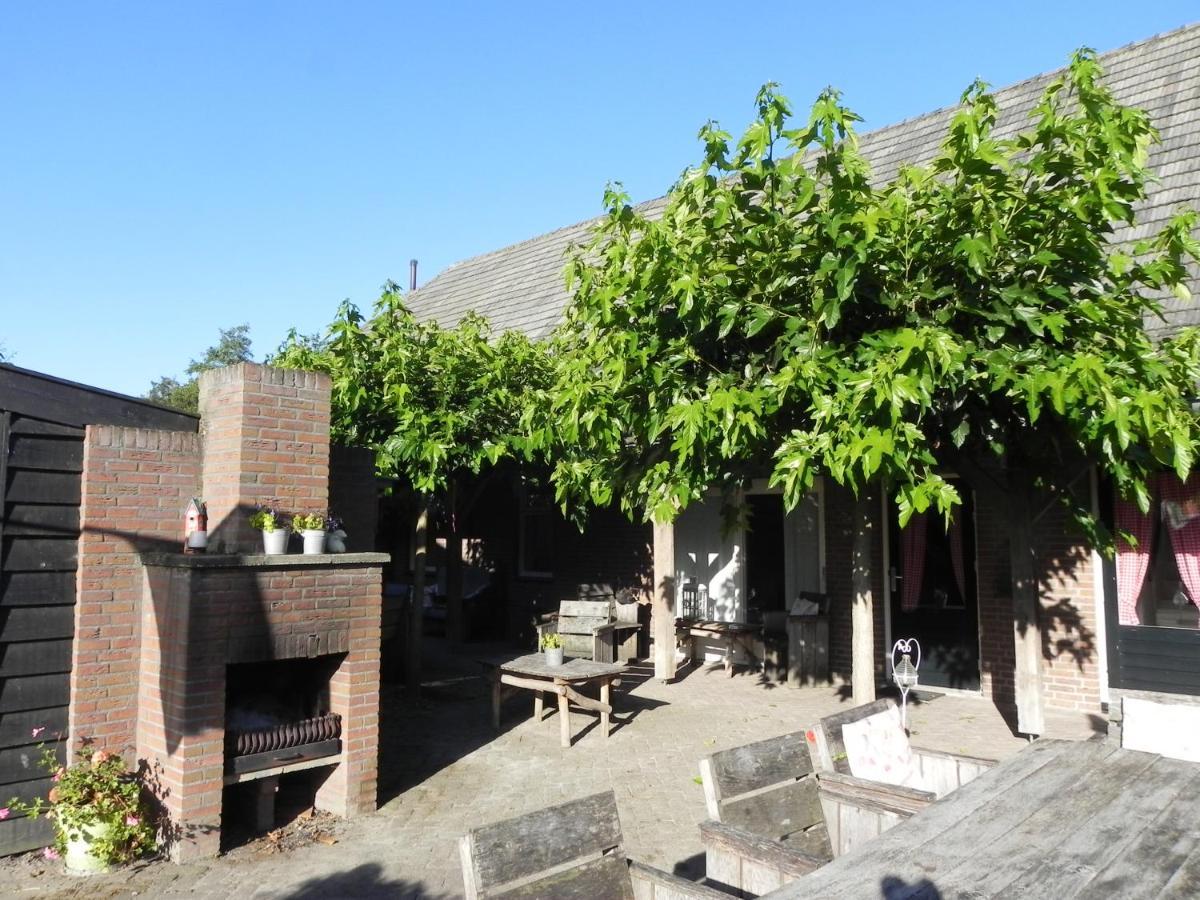 Hoeve De Mertel Biezenmortel Bagian luar foto