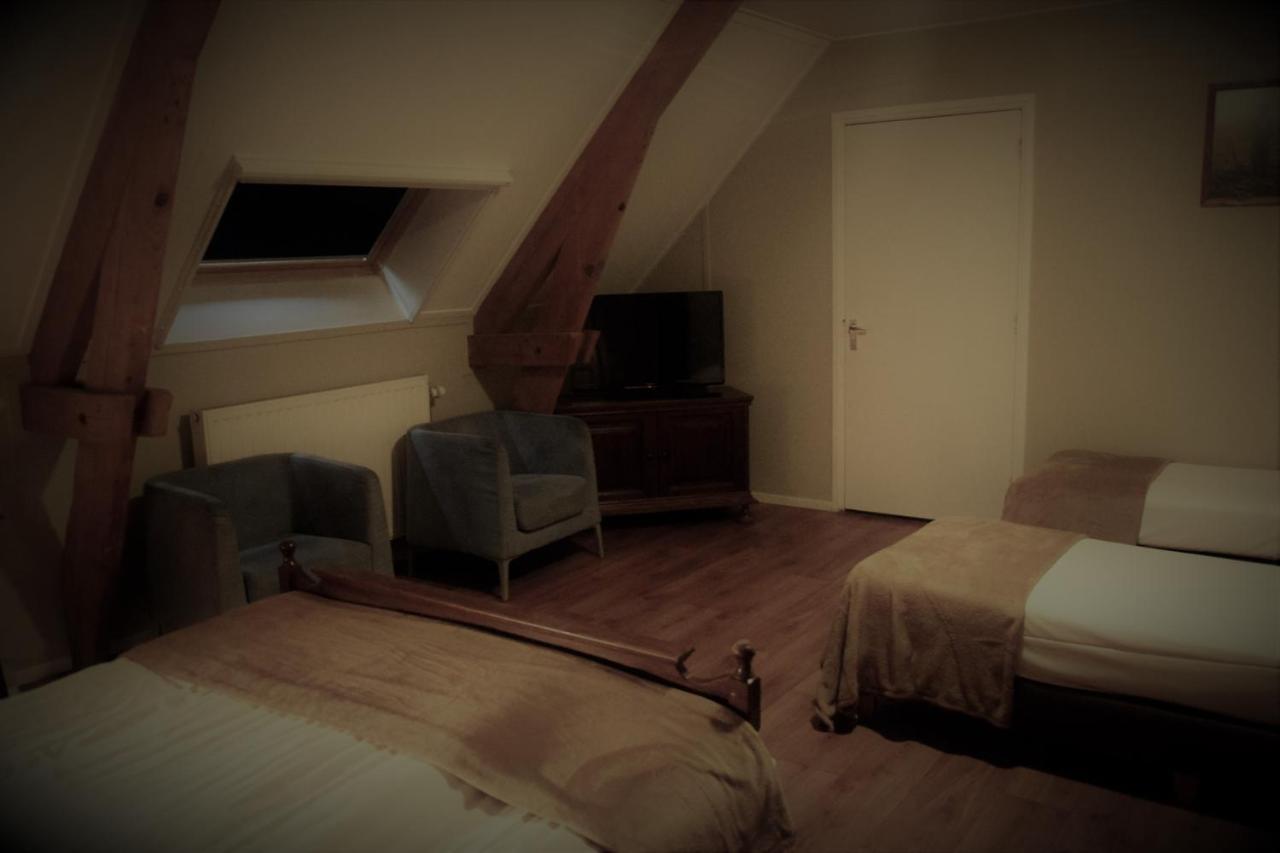 Hoeve De Mertel Biezenmortel Bagian luar foto
