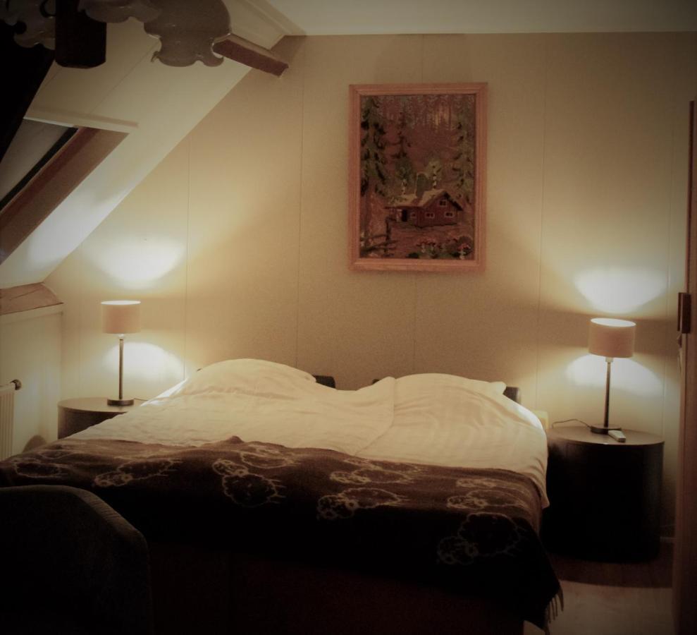 Hoeve De Mertel Biezenmortel Bagian luar foto