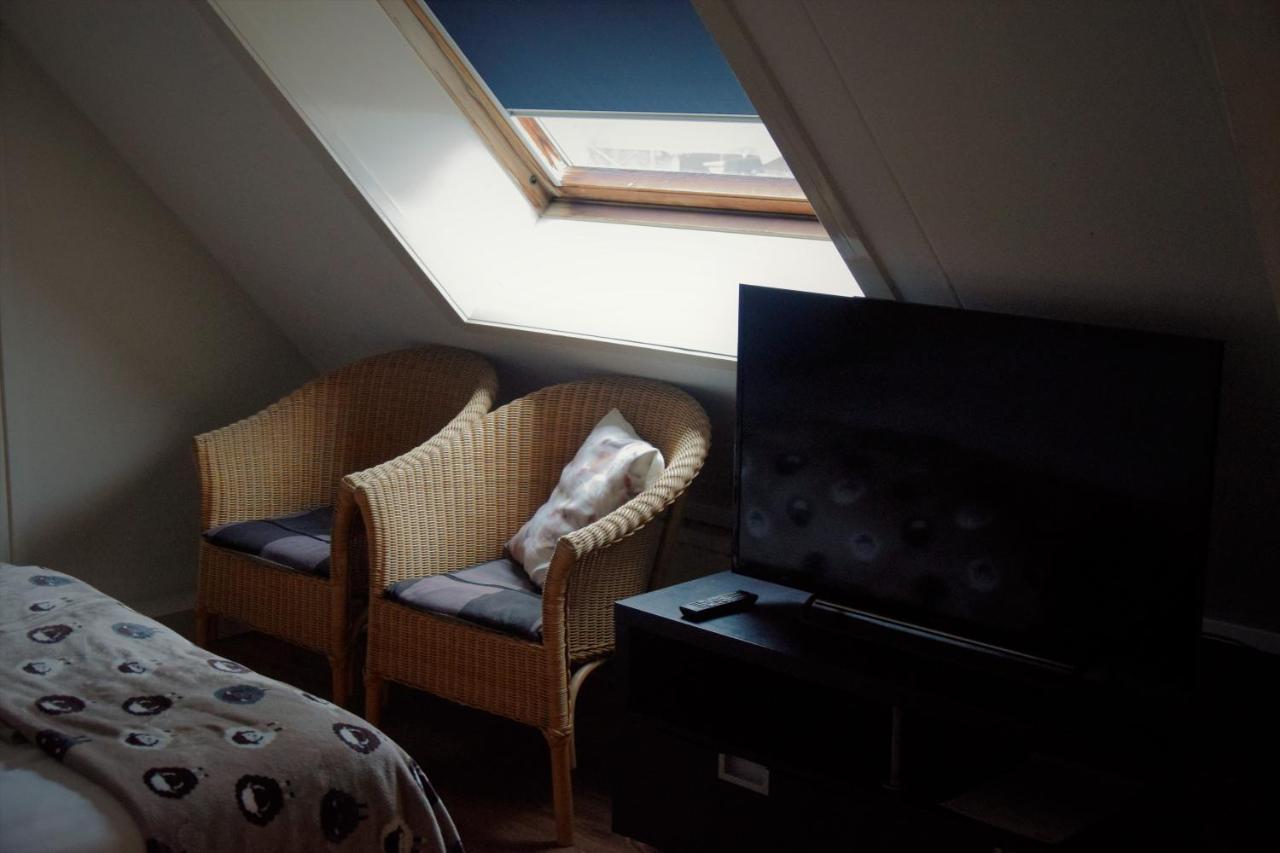 Hoeve De Mertel Biezenmortel Bagian luar foto