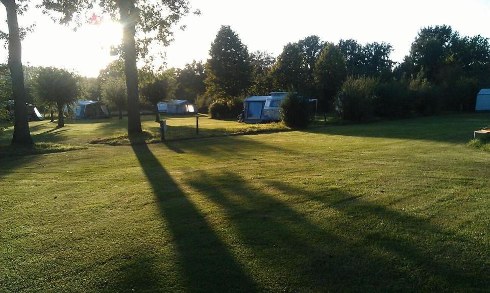 Hoeve De Mertel Biezenmortel Bagian luar foto
