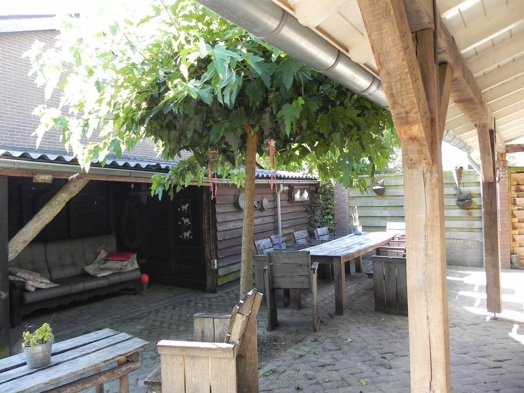 Hoeve De Mertel Biezenmortel Bagian luar foto