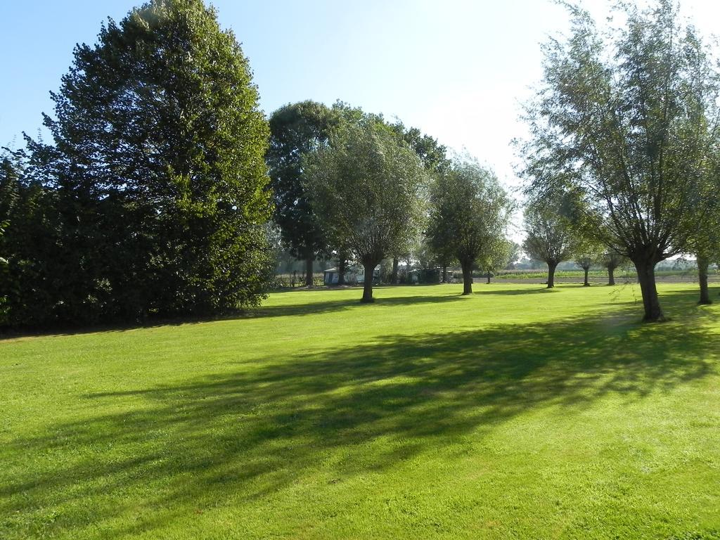 Hoeve De Mertel Biezenmortel Bagian luar foto