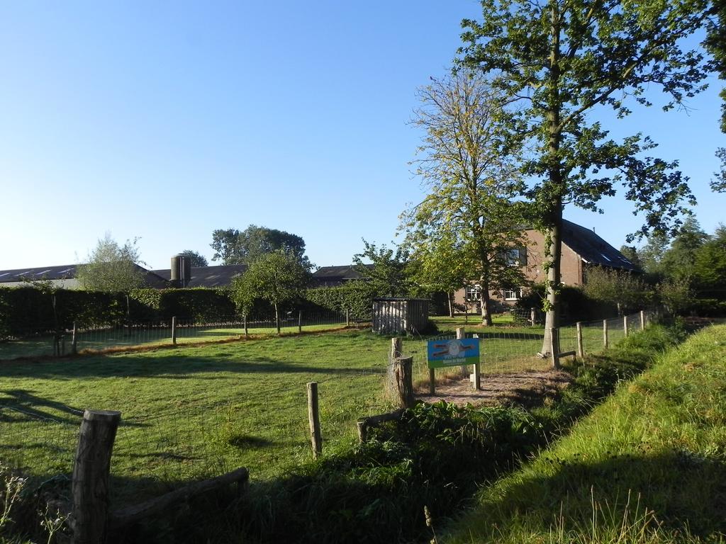Hoeve De Mertel Biezenmortel Bagian luar foto